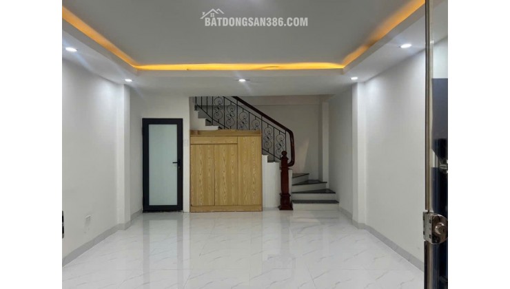 Bán nhà đẹp Hoàng Ngân, trung tâm Thanh Xuân, kết nối mọi địa điểm tại Hà Nội